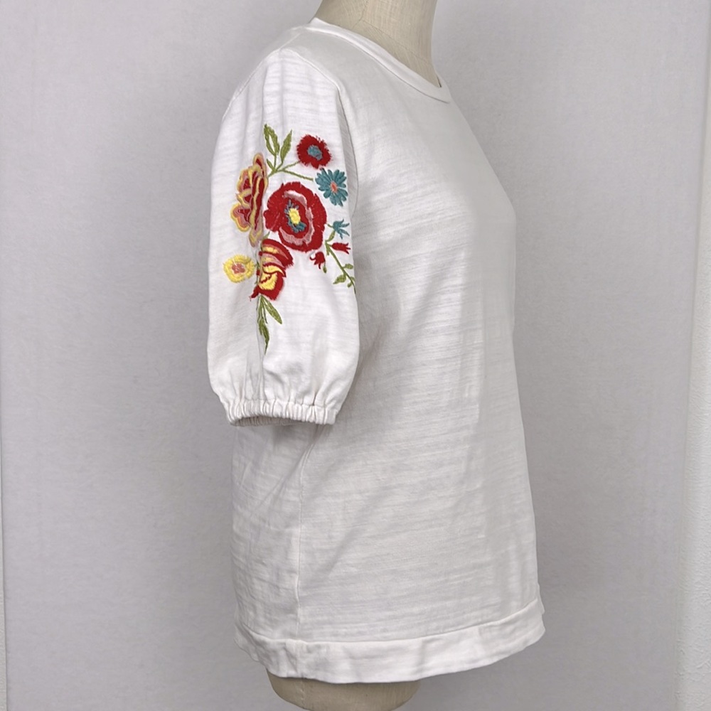 LOFT Women’s Cream Knit Top Floral Embroidered Sleeves Size S